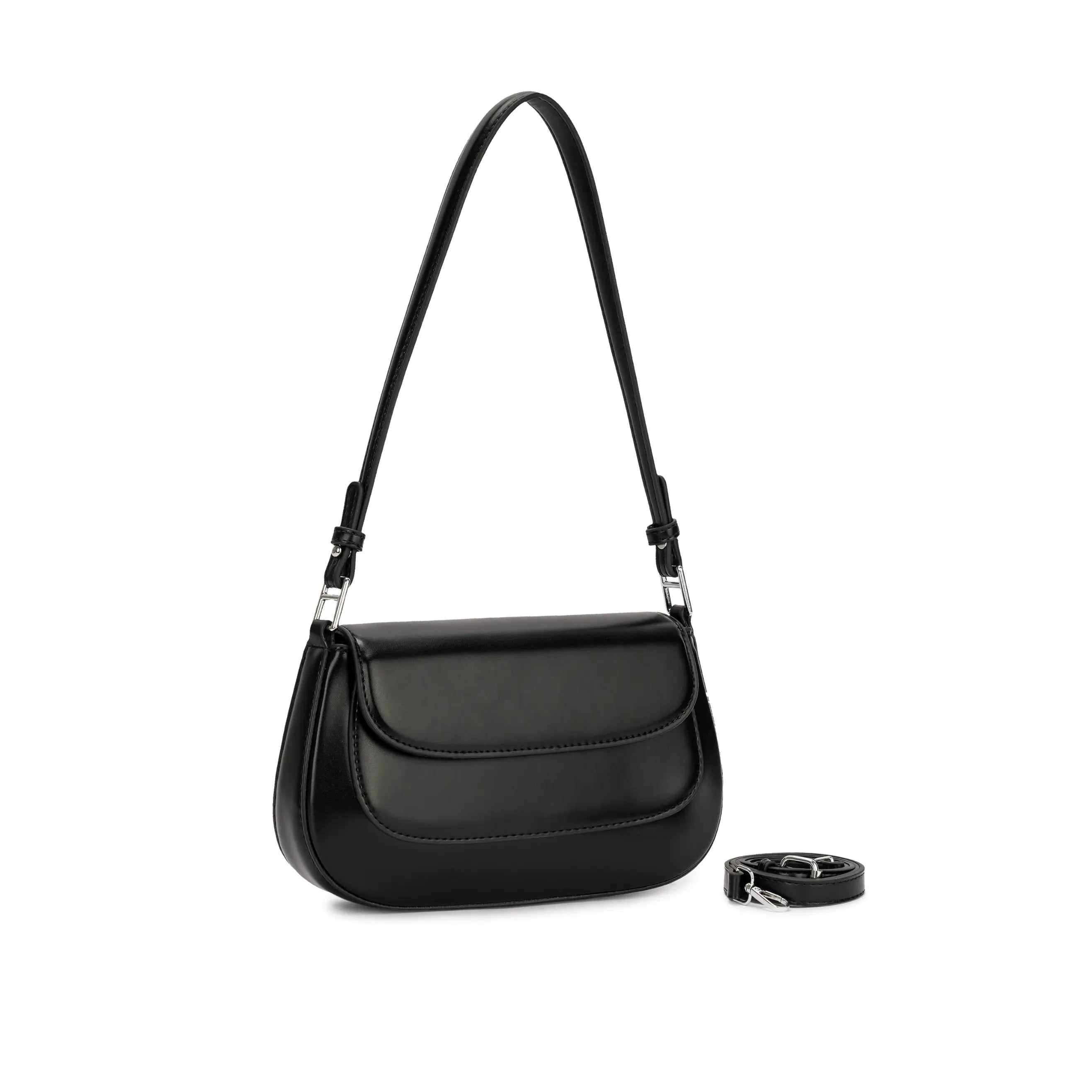 Visão frontal da Bolsa Baguete Minimalista Isabele preta, destacando o design liso, linhas limpas e alça de ombro estruturada com metais prateados. Preto Caramelo Off White Bege