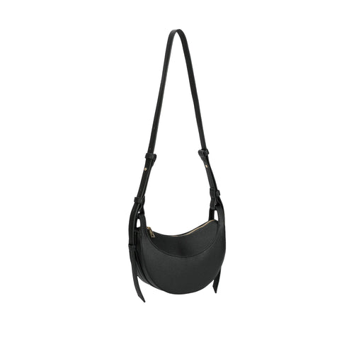 Visão frontal da Bolsa Baguete Victoria preta, com design minimalista, formato meia-lua e alça transversal lisa integrada ao corpo. Preto Caramelo Off White Vermelho