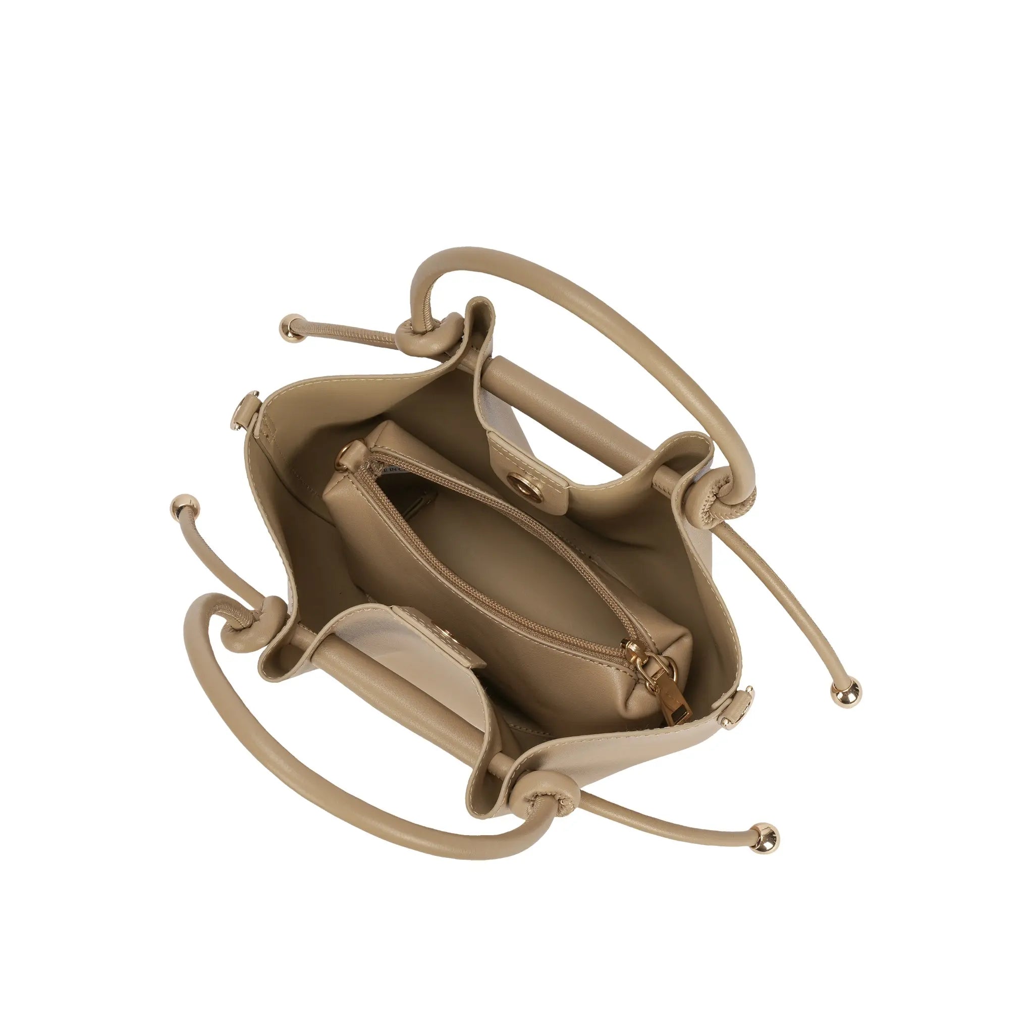 Visão superior do interior da Bolsa Bucket Beatrice bege, mostrando a pequena bolsa organizadora com zíper posicionada dentro do compartimento principal. Preto Caramelo Off White Bege