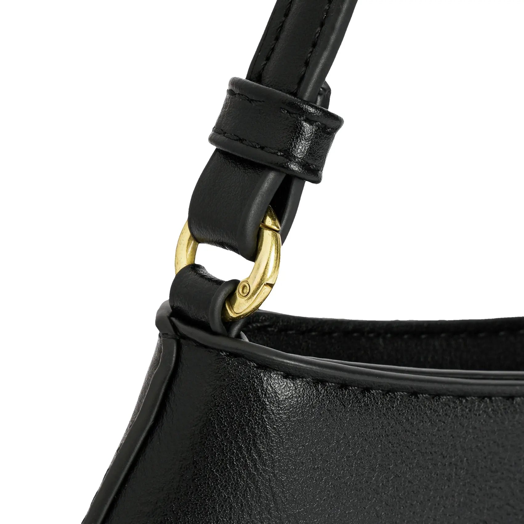 Close-up da argola e do engate dourados que prendem a alça da bolsa mini baguete Catherine preta, demonstrando o acabamento premium das ferragens. Preto Off White