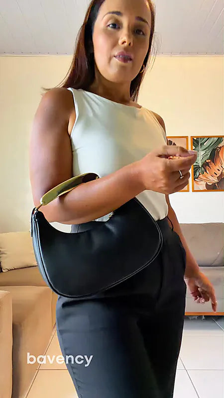 Bolsa Hobo Meia Lua Marianne – Alça Metálica e Transversal