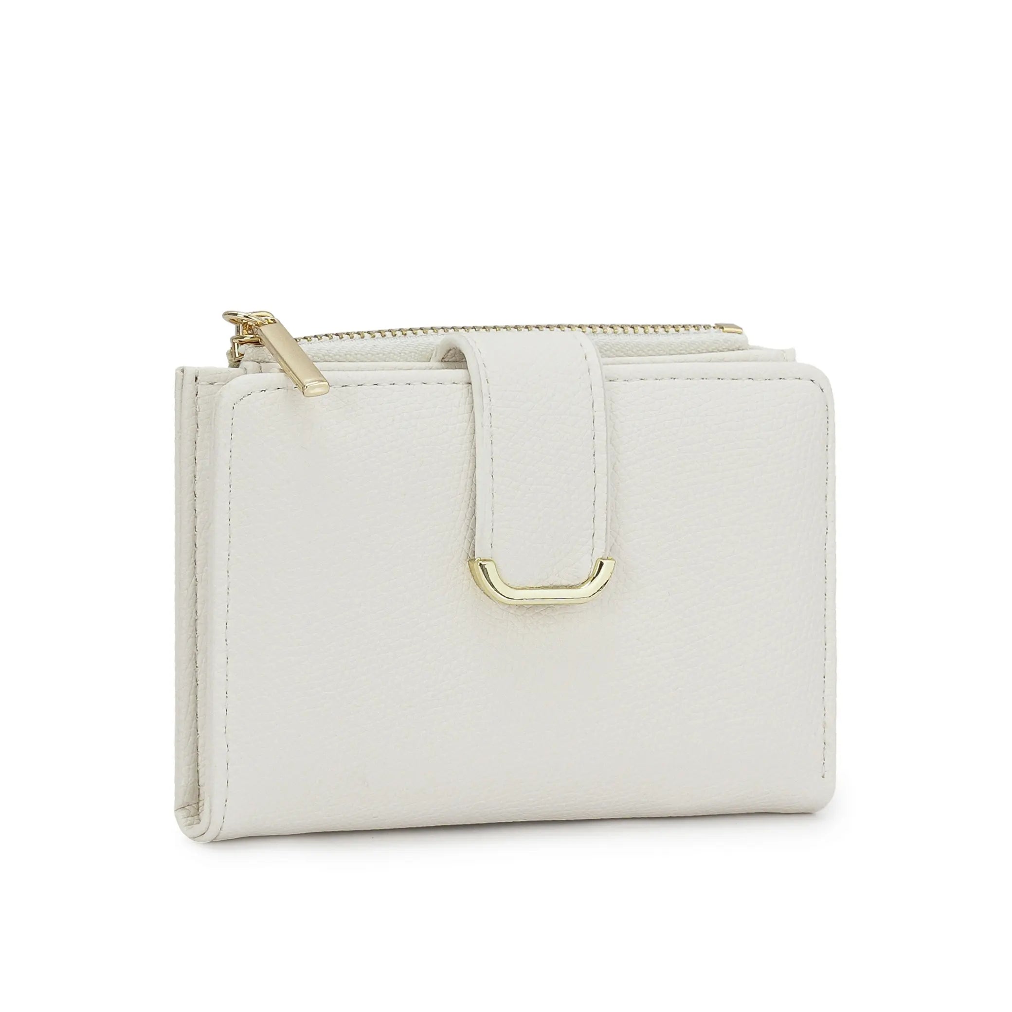 Vista frontal da carteira minimalista Rubia na cor branca off-white, apresentando formato compacto e estruturado com zíper superior e detalhe em metal dourado. Preto Caramelo Branco Bordô Café Bege